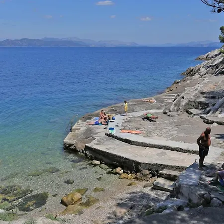 شقة With Parking Space Trpanj, Peljesac - 15710