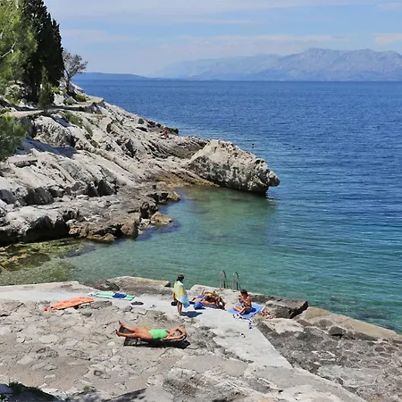 With Parking Space Trpanj, Peljesac - 15710 Apartmán Trpanj