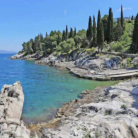 With Parking Space Trpanj, Peljesac - 15710 تربانج