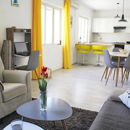 With Parking Space Trpanj, Peljesac - 15710 شقة *