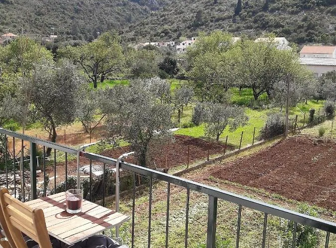 With Parking Space Trpanj, Peljesac - 15710 *